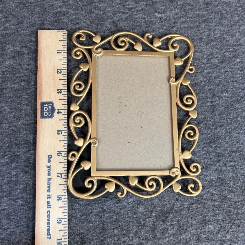 Elsa L Inc Gold Ornate Scroll Heart Metal Picture Frame 4x6 Tabletop Vintage